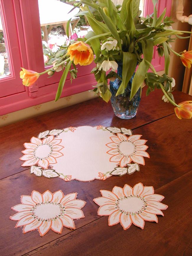 Lovely table centre with its 2 matching doilies with embroidered sunflowers