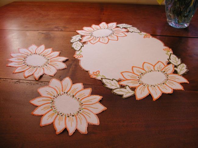 Lovely table centre with its 2 matching doilies with embroidered sunflowers