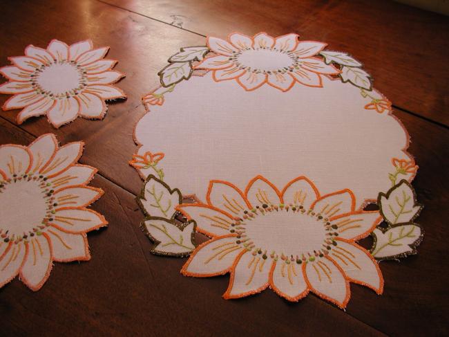 Lovely table centre with its 2 matching doilies with embroidered sunflowers