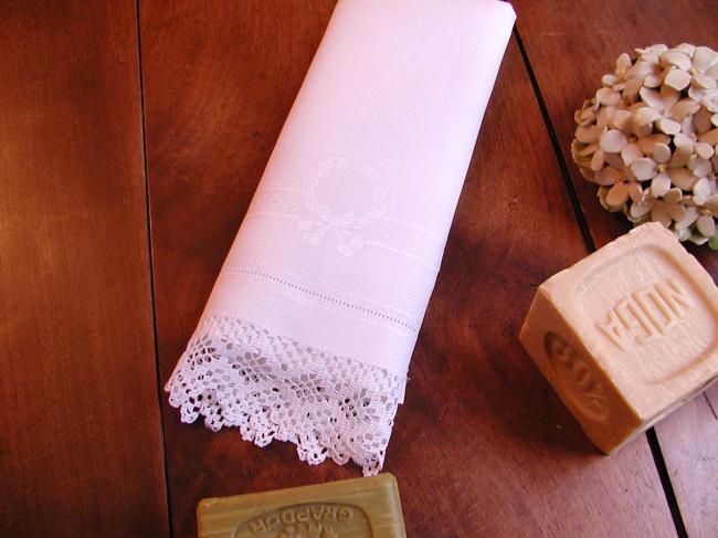 Merveilleuse serviette d'invité en damassé de lin, décor de couronne de laurier