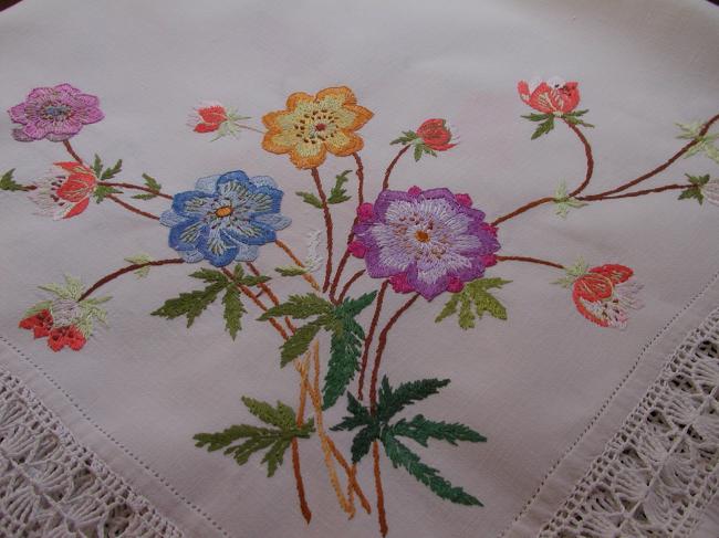 Striking tablecloth with drawn thread rivers & magnificient embroidered bouquets
