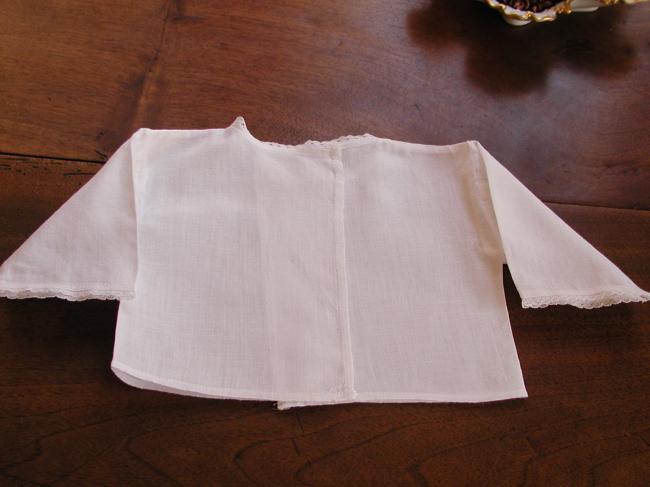 Charming little baby vest in cotton veil with tiny lace