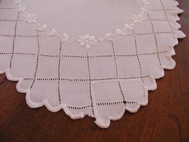 Lovely oval table centre with drawn thread work and embroidered flowers