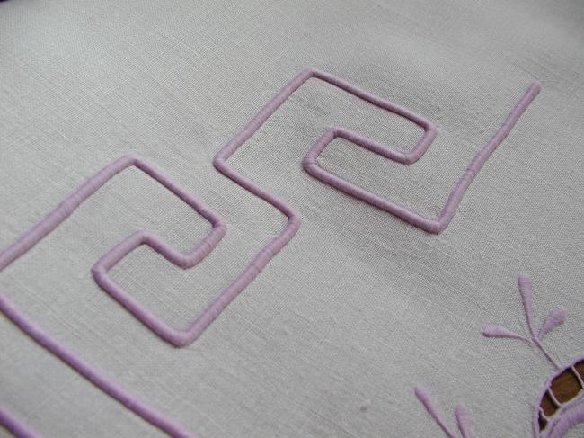 Lovely  tablecloth with Richelieu openwork in mauve color