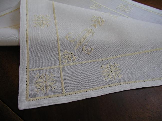 Lovely small table runner with golden norvegian embroidery