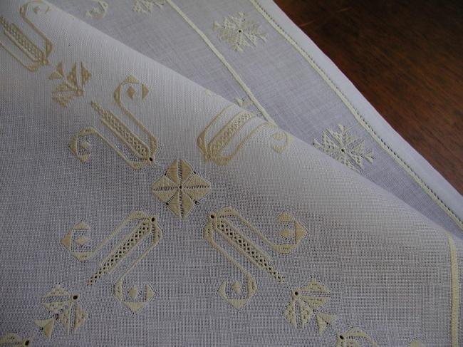 Lovely small table runner with golden norvegian embroidery