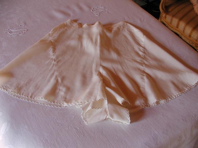 Jolie culotte panty festonnée en soie de couleur ivoire 1920