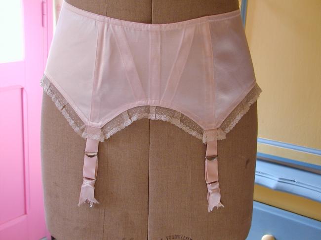 Gorgeous 1920 suspender belt in pink silk with Valenciennes lace