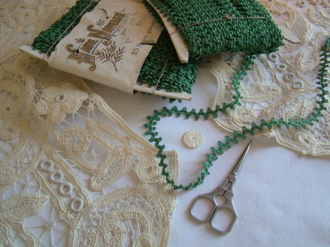 Lovely antique trim in silk, green color, circa 1900