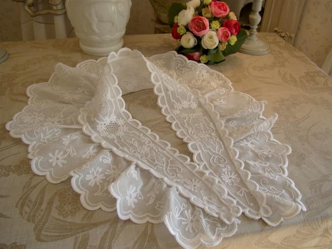 Gorgeous large hand-embroidered collar with festoons and drawn thread work