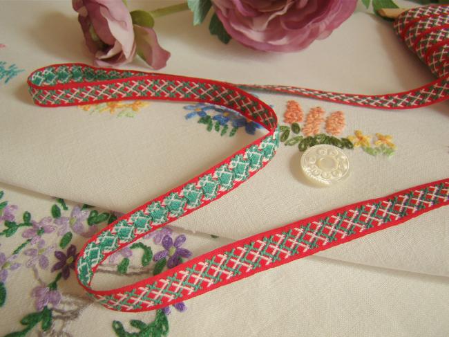Lovely old little ribbon with vowen in red,lattice green and white, width 11mm