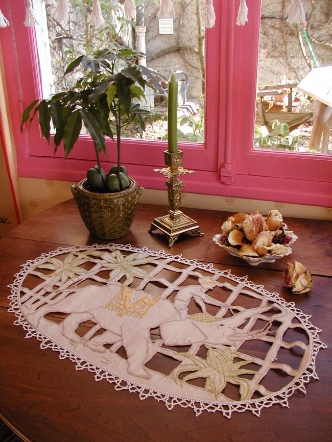 Splendid table centre with hand embroidered exotic decor with elephant