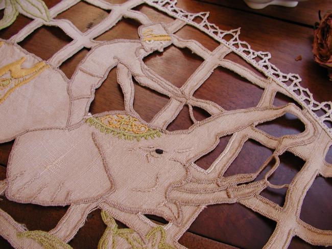 Splendid table centre with hand embroidered exotic decor with elephant