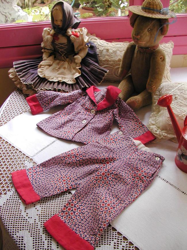 Charmante tenue de nuit pour poupée en cotonnade 1940-1950