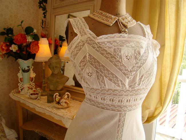 Romantique combinaison de jour, broderie blanche et dentelle Valenciennes 1900