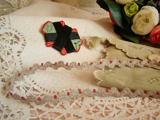 Superbe serpentine en lin naturel et coton, bouclette rouge, 10mm