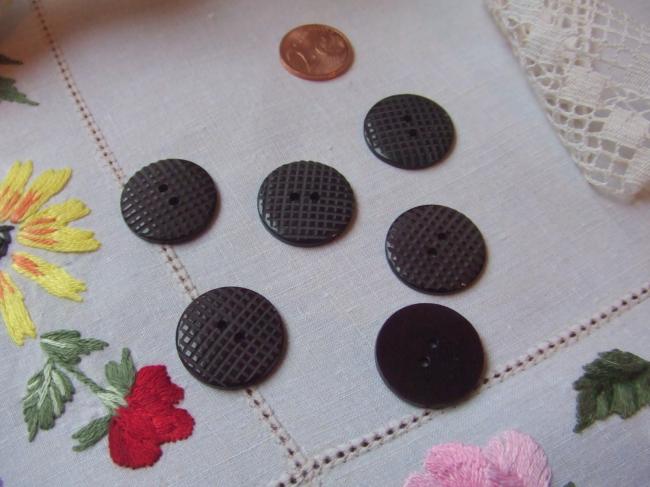 Belle série de 6 boutons ronds en bakélite noir motif gravé de carreaux