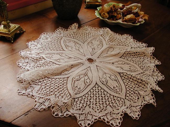Very big table centre made in crochet lace, white color