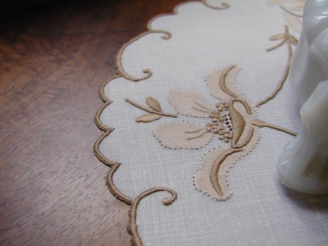 Gorgeous set with Madeira and appliqués embroidery 1930-40