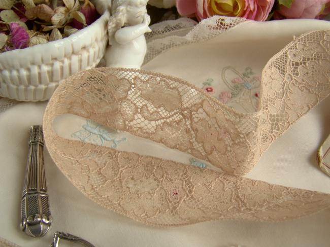 Superbe dentelle de Calais, décor de fleurs, couleur chair, 1930, en 35mm