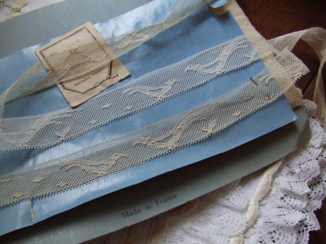 Merveilleuse dentelle de Valenciennes avec un décor d'oiseaux 1920-30