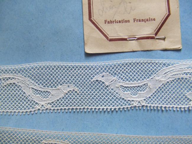Merveilleuse dentelle de Valenciennes avec un décor d'oiseaux 1920-30