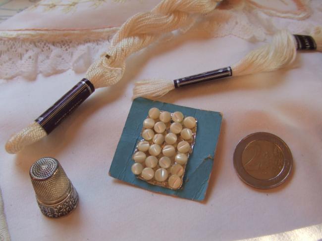 Très mini boutons en nacre taillés dans la nacre, grain de riz, pour layette