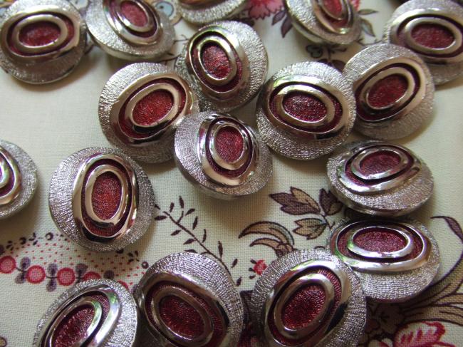 Très beaux boutons de créateur (Maurens) en module métal argenté, coeur rouge