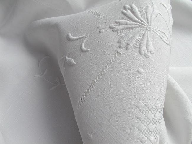 So lovely linen sheet with hand-embroidered floral pattern and drawn thread work