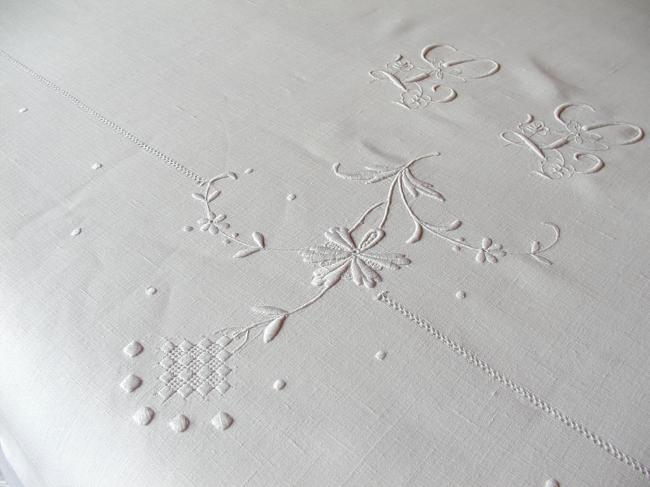 So lovely linen sheet with hand-embroidered floral pattern and drawn thread work