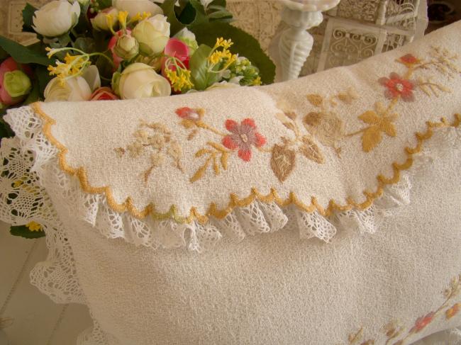 Magnifique pochette brodée en granité de coton, brodée de fleurs