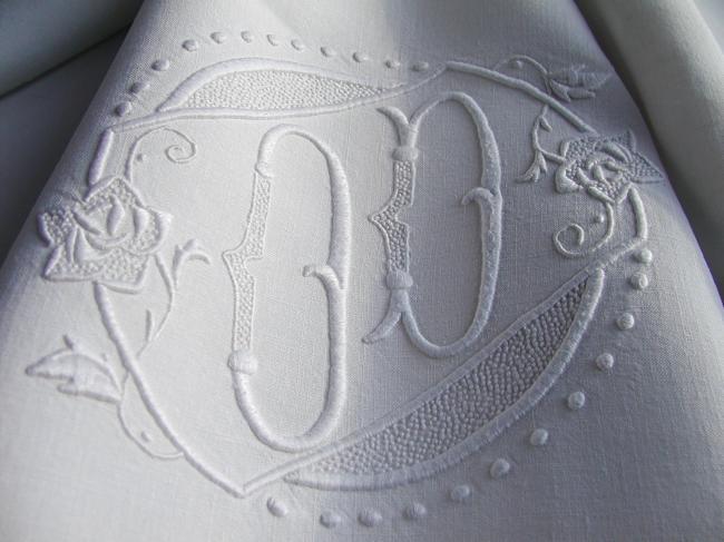 Such a lovely linen sheet with hand-embroidered monogram OD& drawn thread rivers