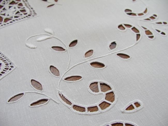 Gorgeous linen table centre with Richelieu works and Cluny hand-made bobbin lace