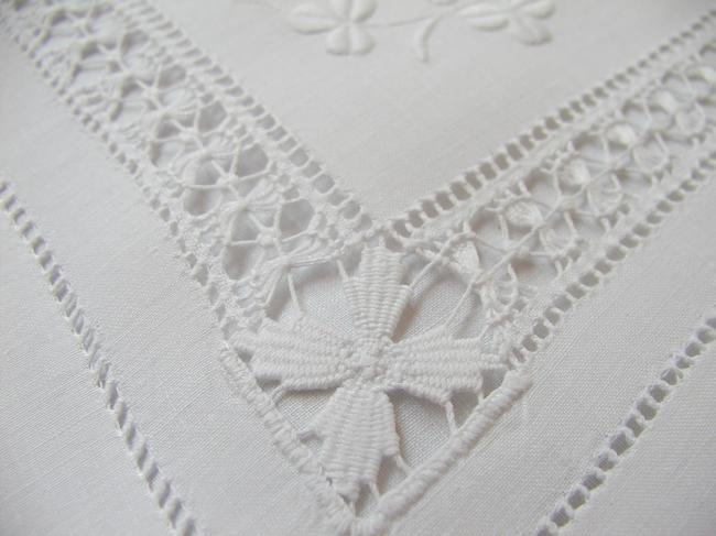 Exceptional scotish nightdress case with Appenzel white and openwork, circa 1900