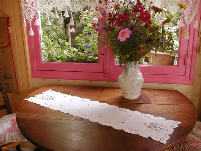 Breathtaking Madeira hand-embroidered Table runner 1930