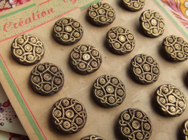 Superbe série de 24 boutons de couleur or,  imitation passementerie
