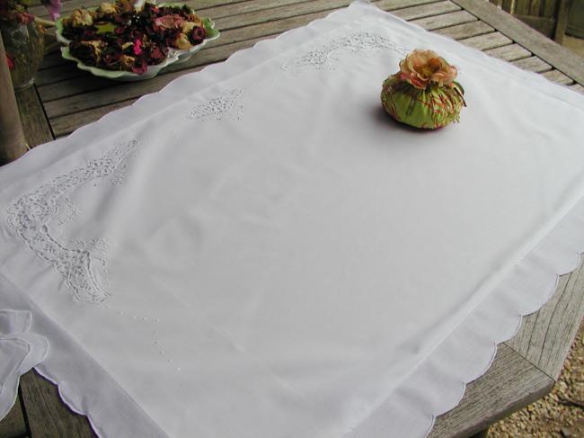 A lovely set of 3 pillow cases in cotton with hand-made crochet lace inserts
