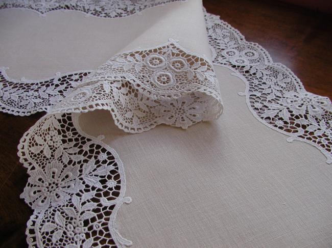 Lovely table runner in ecru linen with chemical lace edging