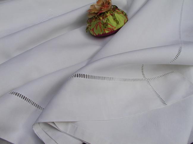 Superb heavy linen sheet with monogramm CD and Venizia drawn thread river