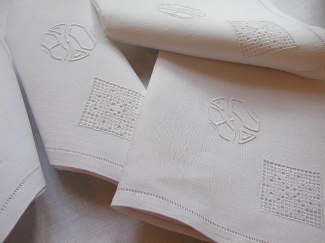 Adorable nappe à thé et ses 6 serviettes en point coupé et monogramme HV