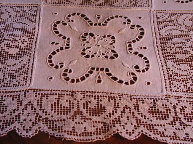 Beautiful filet and Richelieu embroidery tablecloth 1900