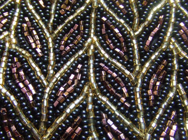 So gorgeous vintage evening bag with hand-embroidered beads 1920-30