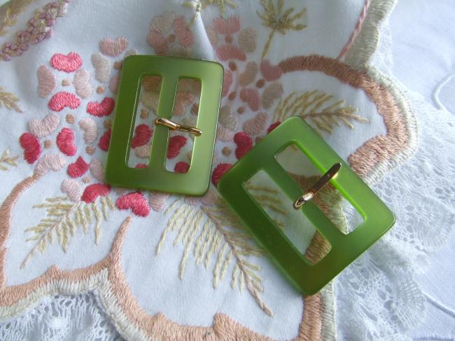 Jolie ceinture en forme rectangulaire, effet lisse, couleur vert pomme