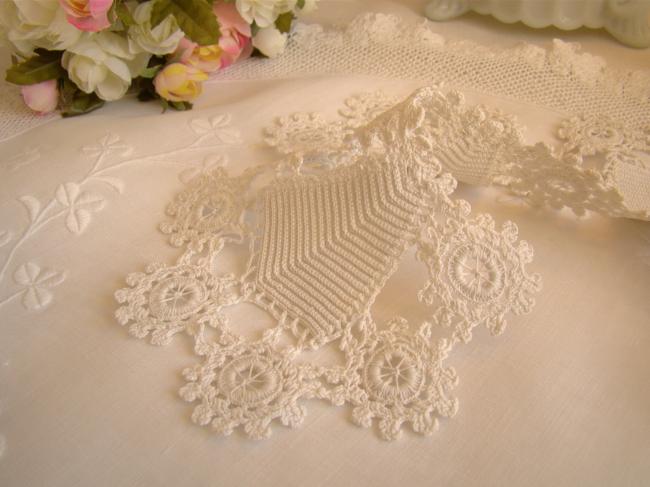 Fantastique col en dentelle de guipure d'Irlande 1890
