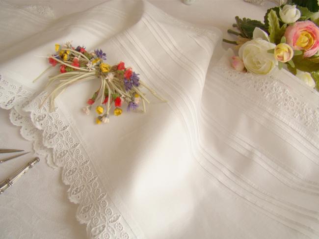 Superbe bas de jupon avec broderie anglaise faite à la main 1900