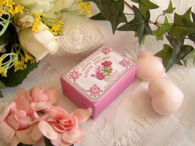 Adorable savon enveloppé parfumé à la Pivoine, 100grs