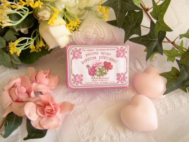 Adorable savon enveloppé parfumé à la Pivoine, 100grs
