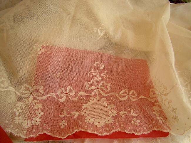 Somptueux volant en tulle rebrodé de rubans & fleurs en fil de soie 4,28m x 53cm