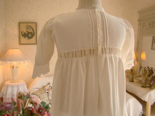 Gracieuse robe de baptême en piqué de coton & broderie anglaise 1920