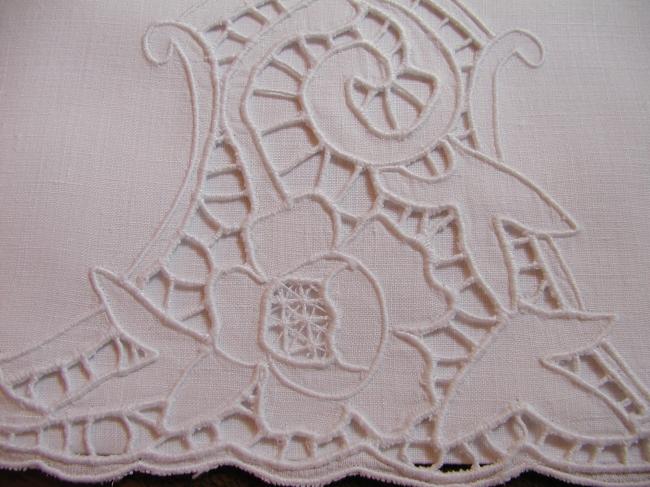 So pretty night dress case in fine linen with open and white works
